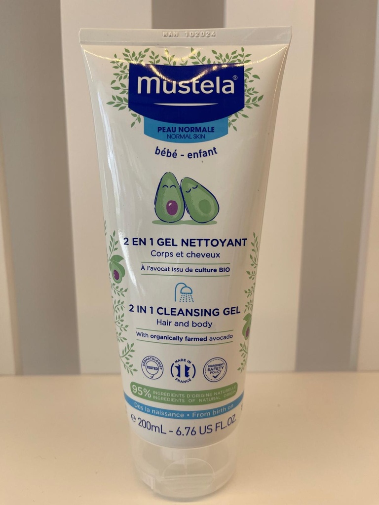 Mustela 2 in 1 Cleansing Gel 200ml
